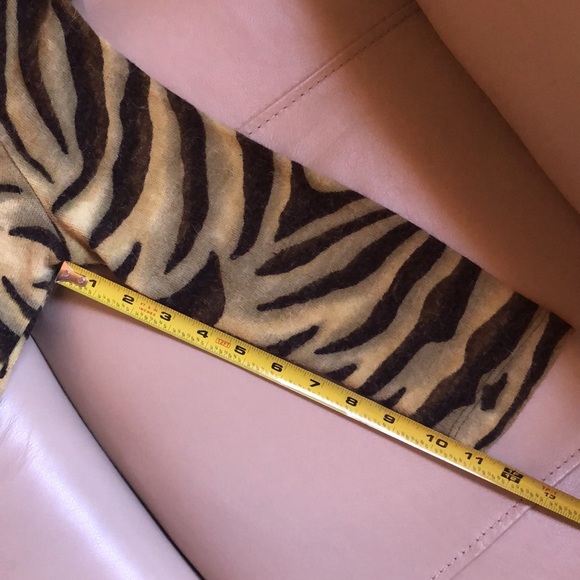 Animal print sweater - Picture 9 of 10